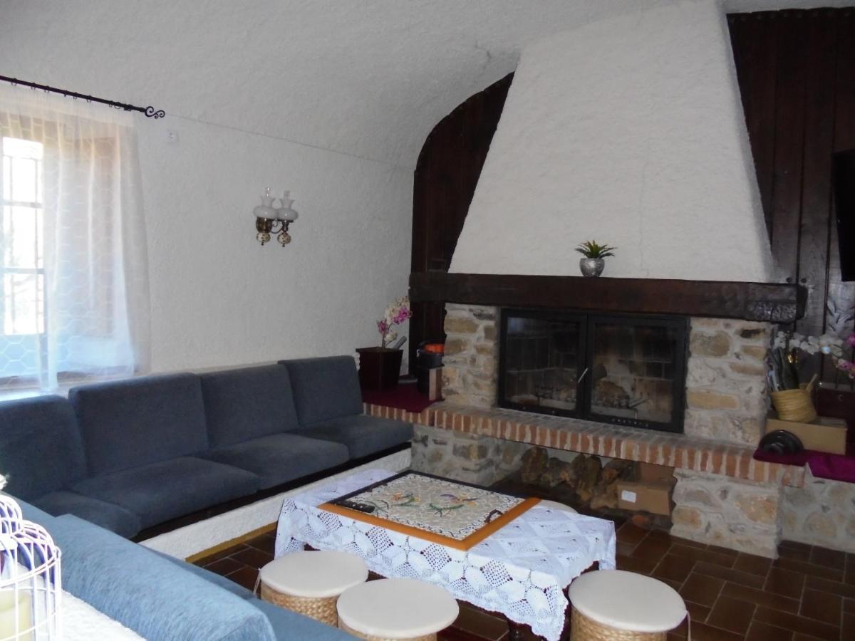 Casa Rural Cal Fuster Experience Terrades Bagian luar foto